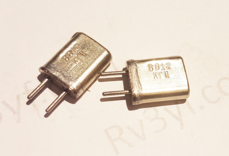 Кварц 8,812 МГц РК169
