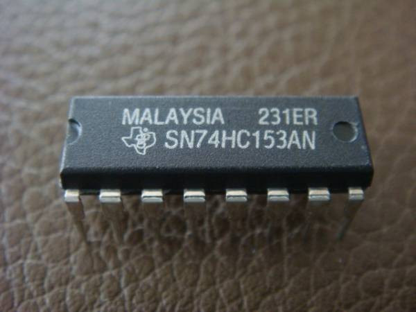 74HC153   dip16